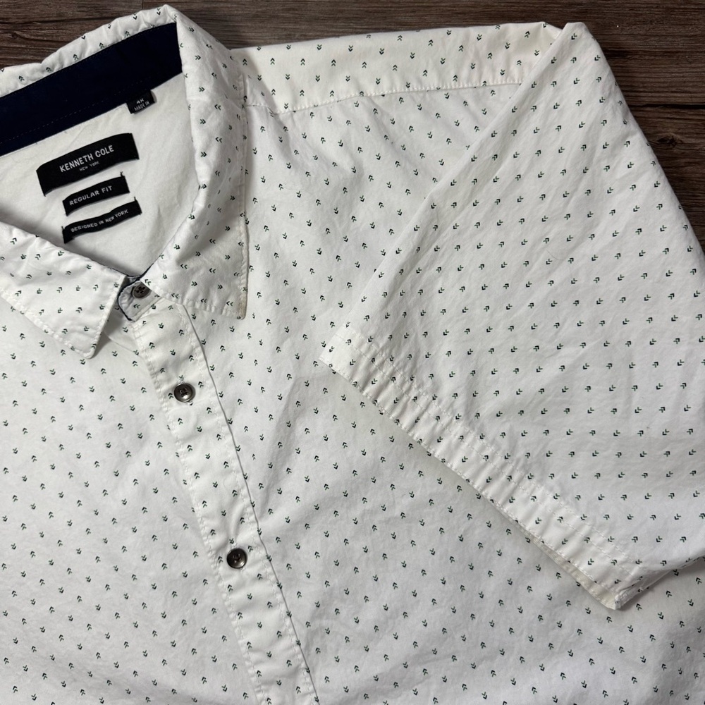 Kenneth Cole White and Black Patterned Casual Shirt